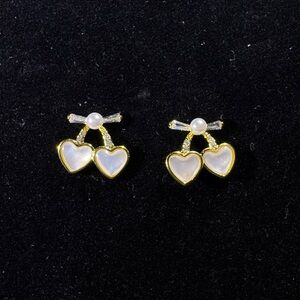 Gold and White Heart mother of pearl Earrings